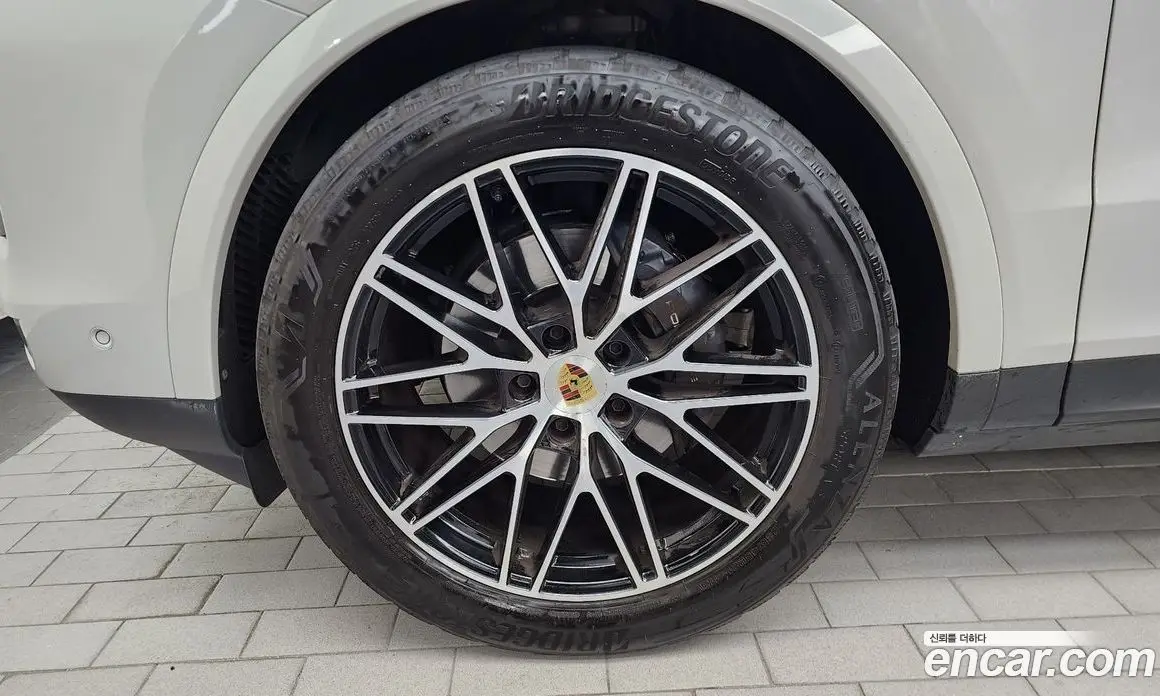 Porsche Cayenne 2024 3.0 автомат (гидро), фото 5 Porsche Cayenne 2024 3.0 автомат (гидро), фото 5