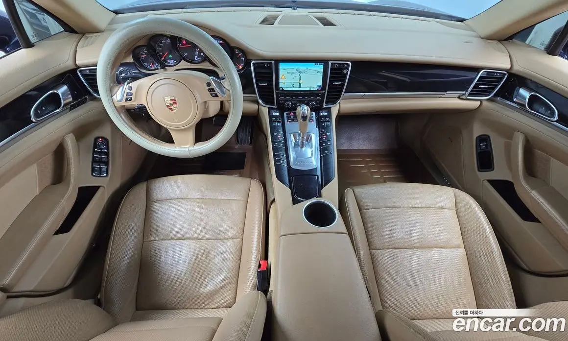 Porsche Panamera 2015 3.0 автомат (гидро), фото 7 Porsche Panamera 2015 3.0 автомат (гидро), фото 7