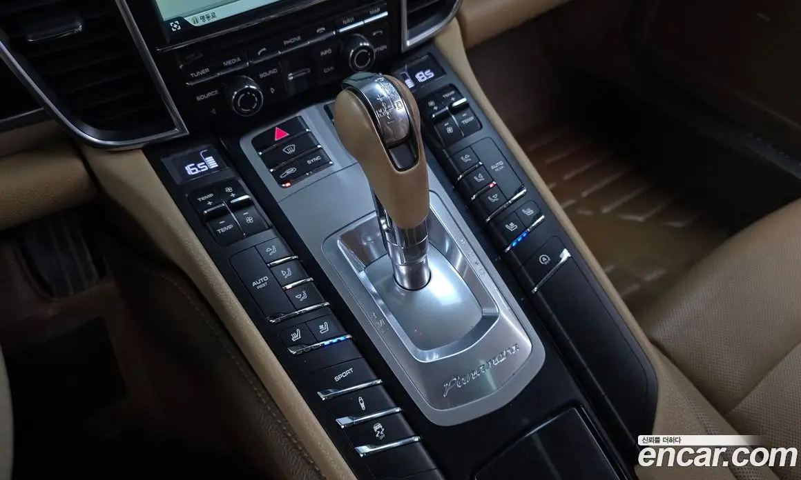 Porsche Panamera 2015 3.0 автомат (гидро), фото 9 Porsche Panamera 2015 3.0 автомат (гидро), фото 9