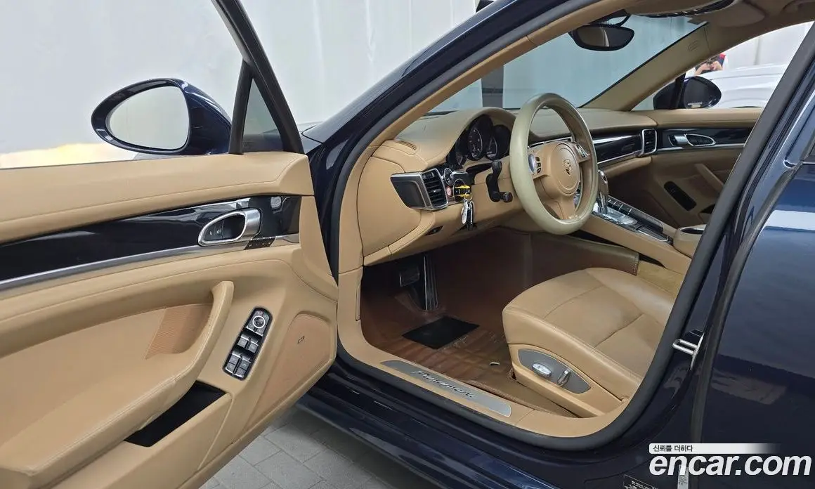 Porsche Panamera 2015 3.0 автомат (гидро), фото 10 Porsche Panamera 2015 3.0 автомат (гидро), фото 10