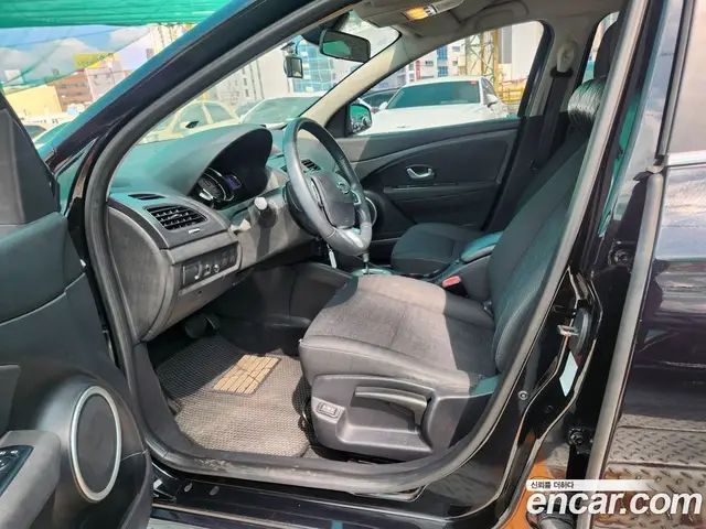 Renault (Samsung) SM3 2013 1.6 автомат (гидро), миниатюра 9 Renault (Samsung) SM3 2013 1.6 автомат (гидро), миниатюра 9