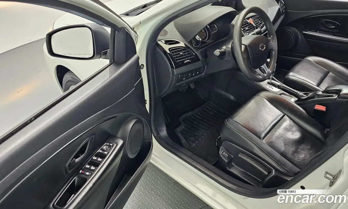 Renault (Samsung) SM3 2015 1.6 автомат (гидро), фото 10 Renault (Samsung) SM3 2015 1.6 автомат (гидро), фото 10