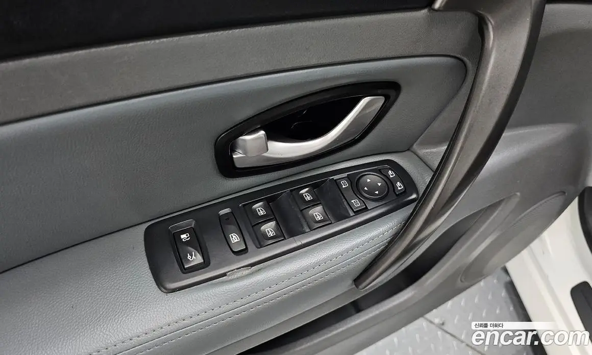 Renault (Samsung) SM5 2010 2.0 автомат (гидро), фото 17 Renault (Samsung) SM5 2010 2.0 автомат (гидро), фото 17