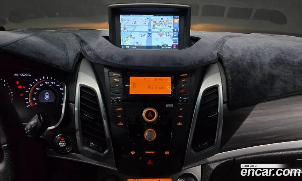 SsangYong Korando 2015 2.0 автомат (гидро), фото 15
