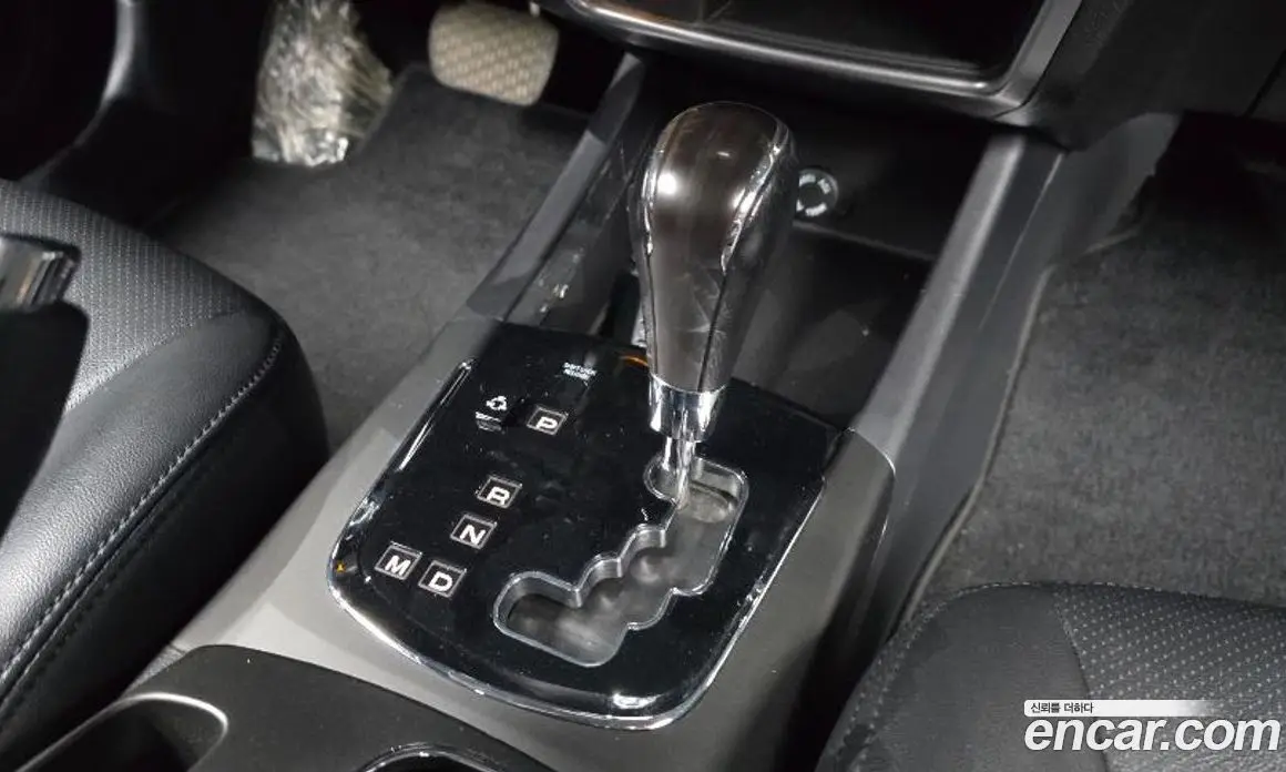 SsangYong Korando 2015 2.0 автомат (гидро), фото 9