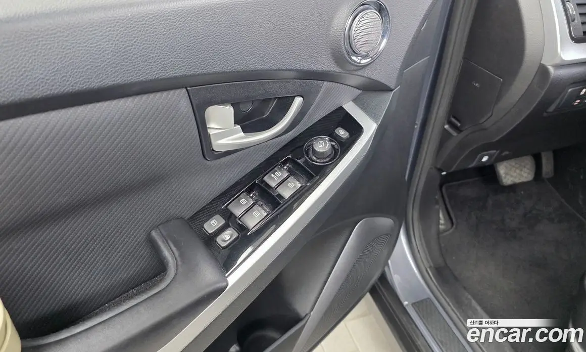 SsangYong Korando 2017 2.2 автомат (гидро), фото 30 SsangYong Korando 2017 2.2 автомат (гидро), фото 30