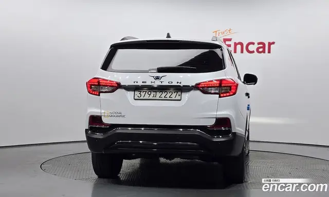 SsangYong Rexton 2018 2.2 автомат (гидро), миниатюра 3 SsangYong Rexton 2018 2.2 автомат (гидро), миниатюра 3