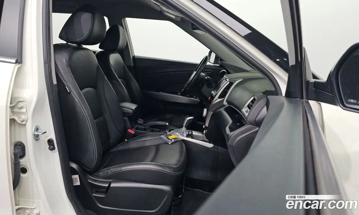 SsangYong TIBOLI 2015 1.6 автомат (гидро), фото 15 SsangYong TIBOLI 2015 1.6 автомат (гидро), фото 15