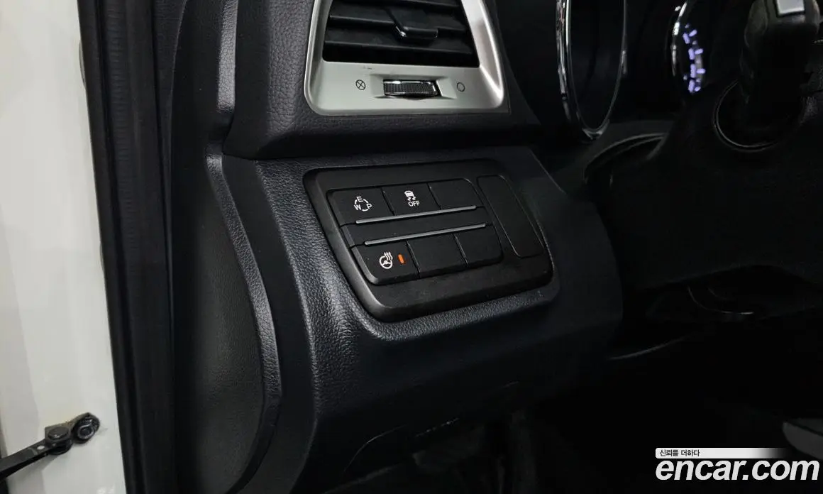 SsangYong TIBOLI 2015 1.6 автомат (гидро), фото 22 SsangYong TIBOLI 2015 1.6 автомат (гидро), фото 22