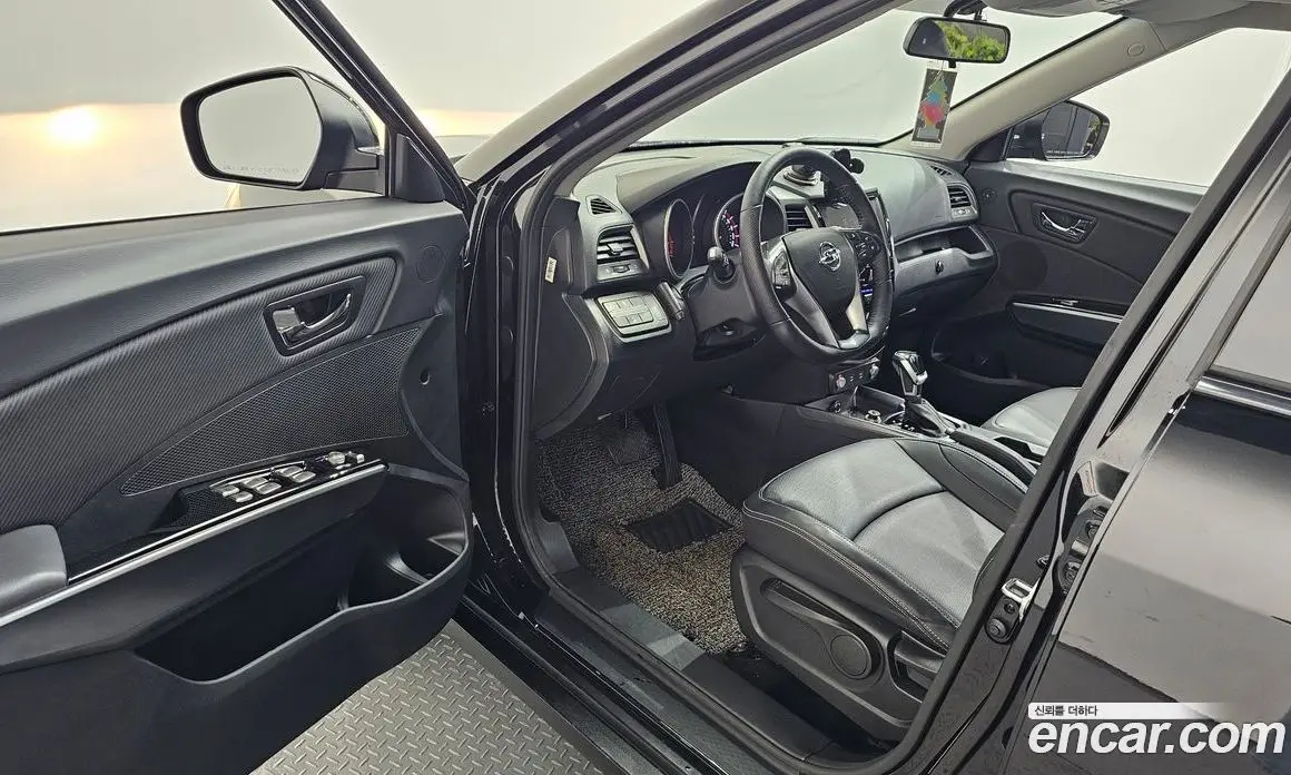 SsangYong TIBOLI 2019 1.6 автомат (гидро), фото 13 SsangYong TIBOLI 2019 1.6 автомат (гидро), фото 13