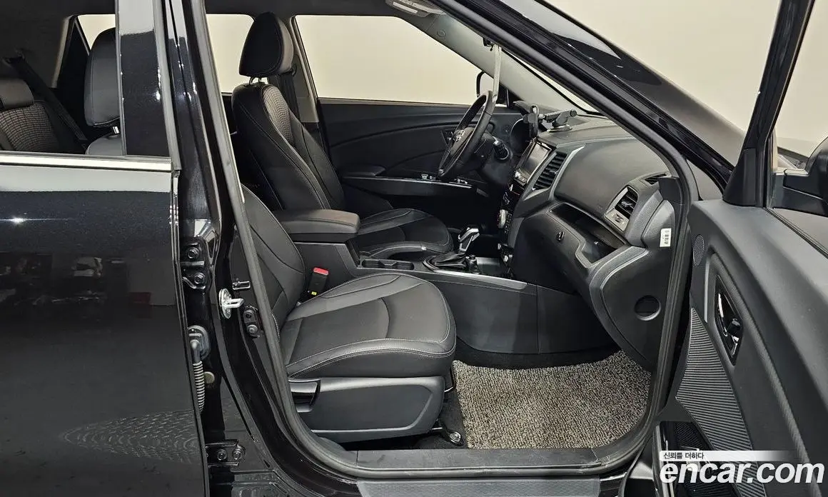 SsangYong TIBOLI 2019 1.6 автомат (гидро), фото 16 SsangYong TIBOLI 2019 1.6 автомат (гидро), фото 16