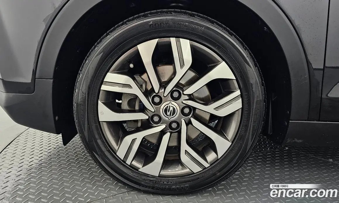 SsangYong TIBOLI 2019 1.6 автомат (гидро), фото 5 SsangYong TIBOLI 2019 1.6 автомат (гидро), фото 5