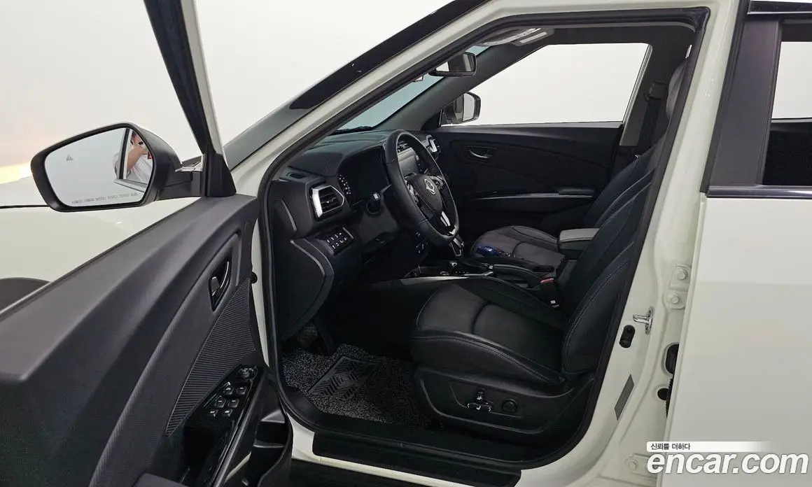 SsangYong TIBOLI 2023 1.5 автомат (гидро), фото 12 SsangYong TIBOLI 2023 1.5 автомат (гидро), фото 12