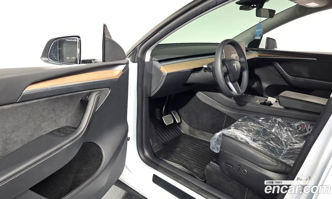 Tesla Model Y 2023 0.2 автомат (гидро), фото 12 Tesla Model Y 2023 0.2 автомат (гидро), фото 12