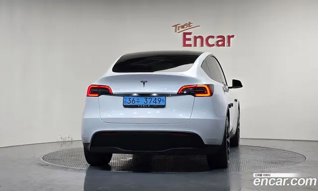 Tesla Model Y 2023 0.2 автомат (гидро), миниатюра 3 Tesla Model Y 2023 0.2 автомат (гидро), миниатюра 3