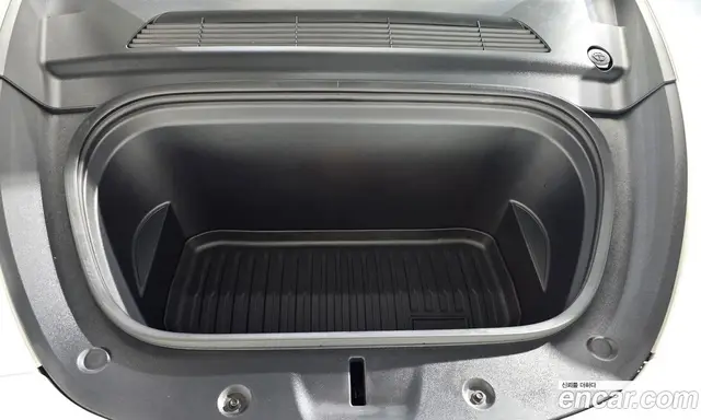 Tesla Model Y 2023 0.2 автомат (гидро), миниатюра 5 Tesla Model Y 2023 0.2 автомат (гидро), миниатюра 5