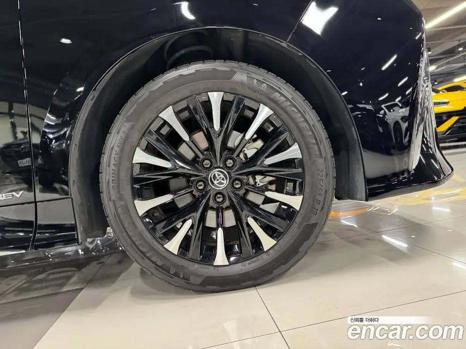 Toyota Alphard 2024 2.5 автомат (гидро), фото 14 Toyota Alphard 2024 2.5 автомат (гидро), фото 14