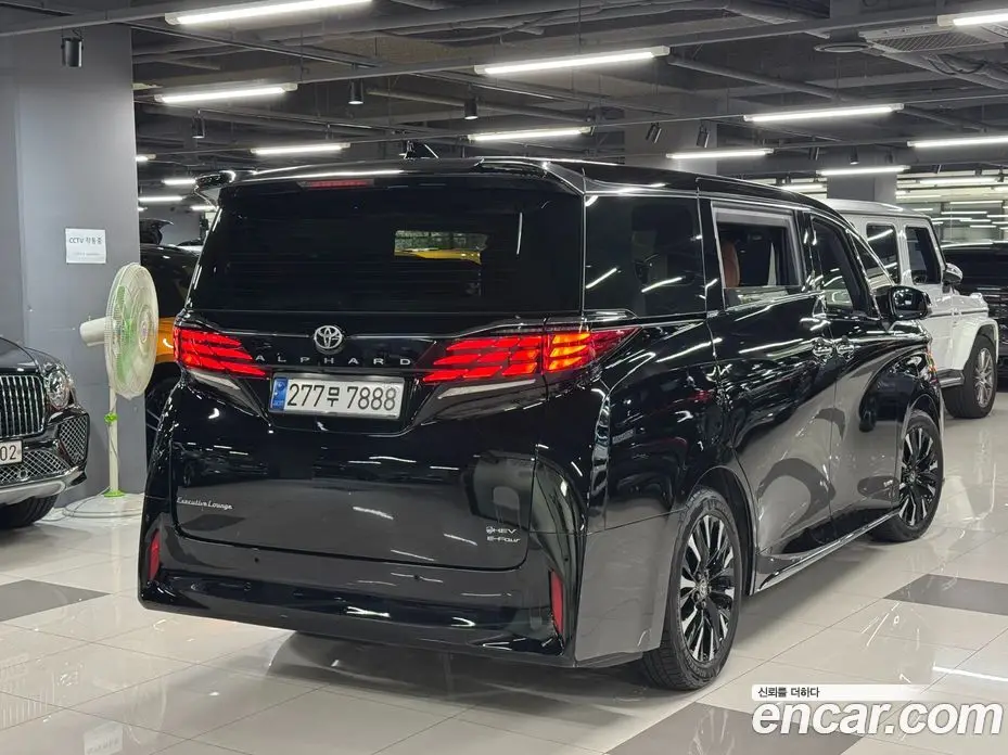 Toyota Alphard 2024 2.5 автомат (гидро), фото 3 Toyota Alphard 2024 2.5 автомат (гидро), фото 3