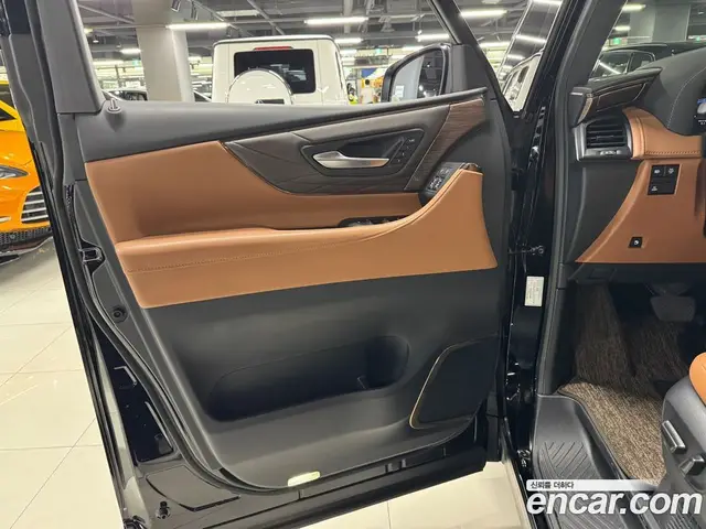 Toyota Alphard 2024 2.5 автомат (гидро), миниатюра 6 Toyota Alphard 2024 2.5 автомат (гидро), миниатюра 6