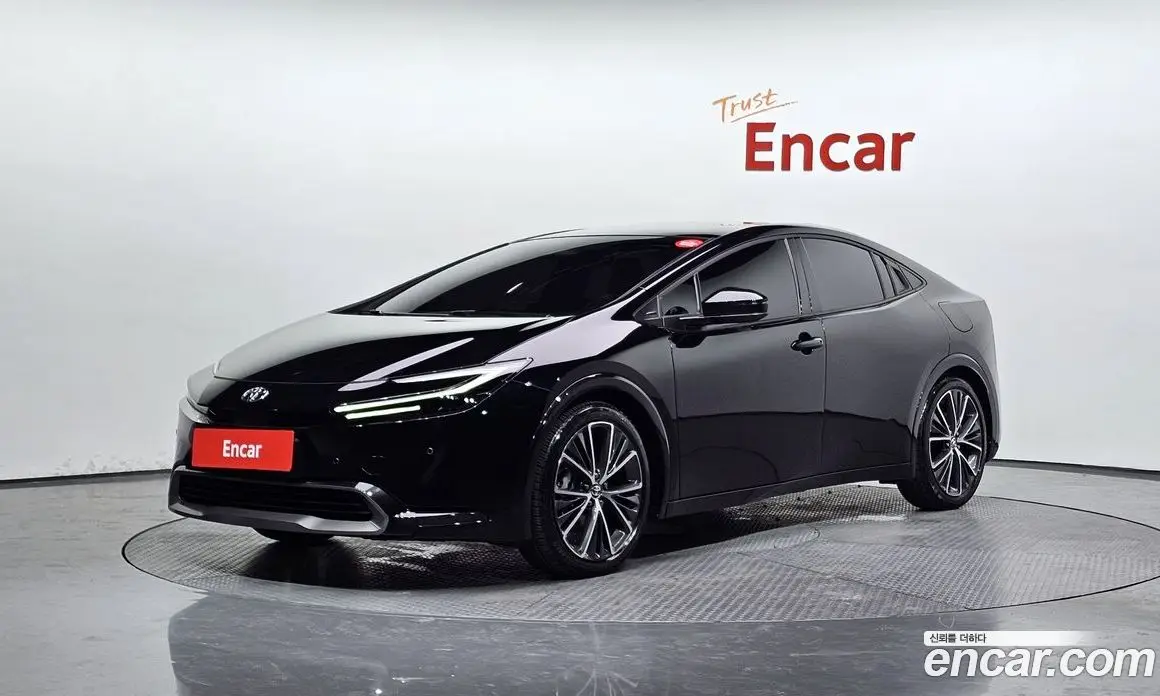 Toyota Prius 2025 2.0 автомат (гидро), фото 1 Toyota Prius 2025 2.0 автомат (гидро), фото 1