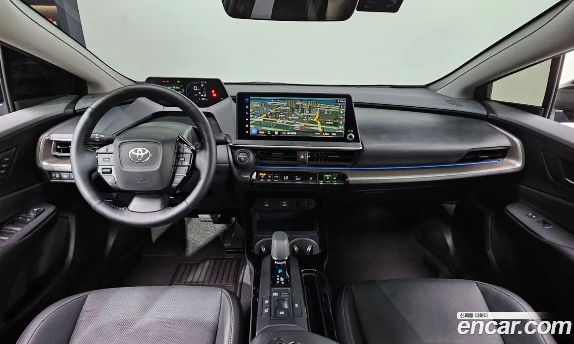 Toyota Prius 2025 2.0 автомат (гидро), фото 7 Toyota Prius 2025 2.0 автомат (гидро), фото 7