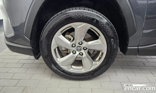 Toyota RAV4 2021 2.5 автомат (гидро), миниатюра 5 Toyota RAV4 2021 2.5 автомат (гидро), миниатюра 5