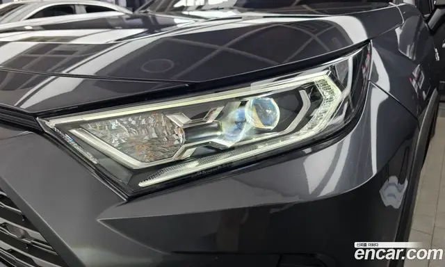 Toyota RAV4 2021 2.5 автомат (гидро), миниатюра 8 Toyota RAV4 2021 2.5 автомат (гидро), миниатюра 8