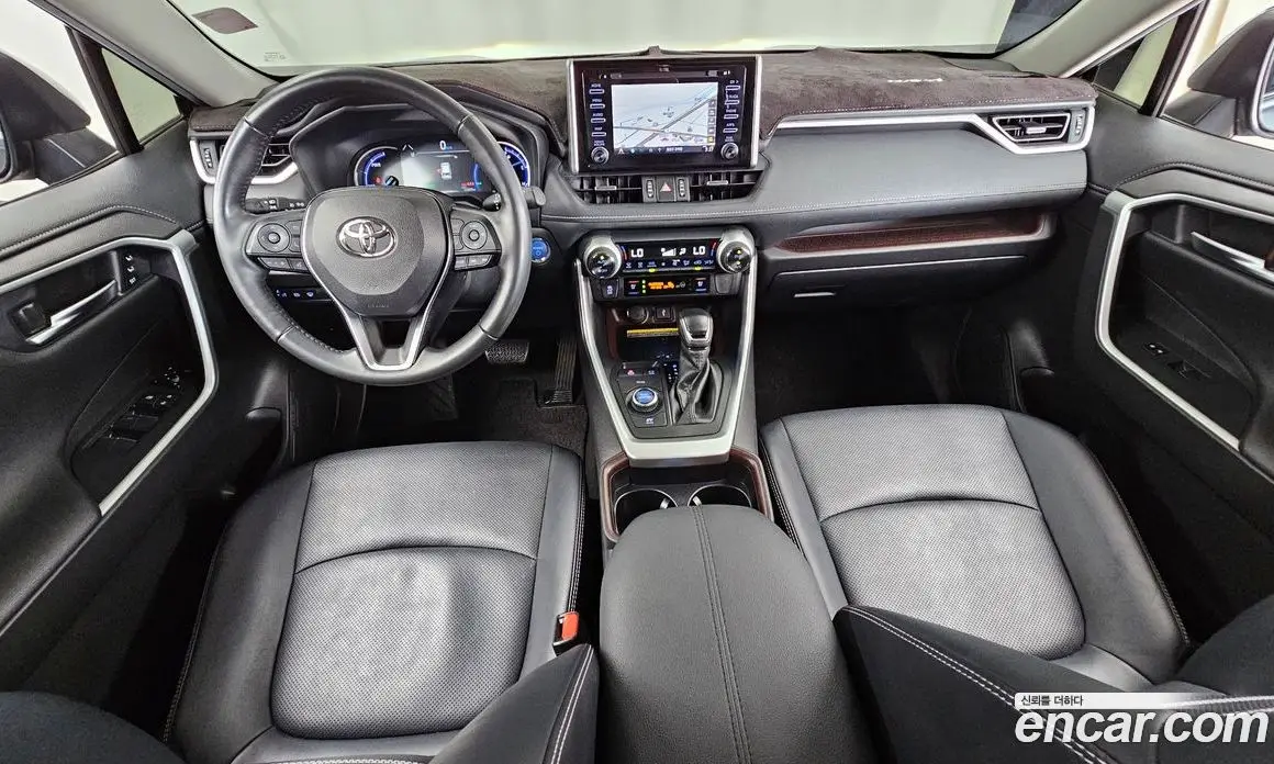 Toyota RAV4 2021 2.5 автомат (гидро), фото 10 Toyota RAV4 2021 2.5 автомат (гидро), фото 10