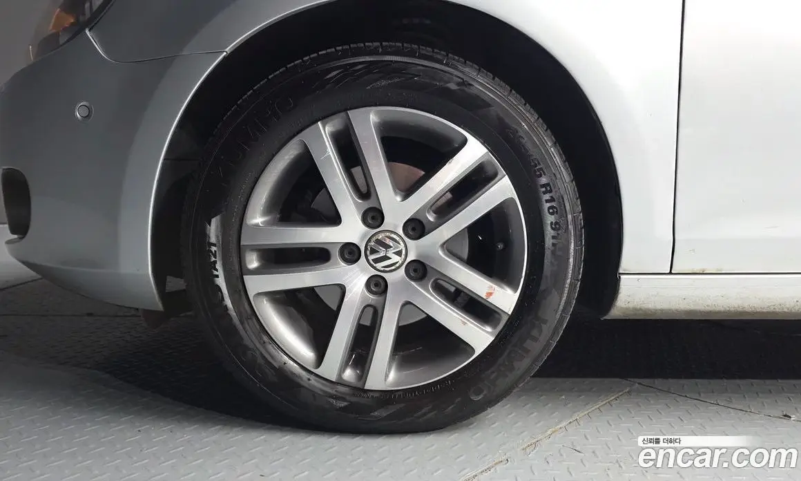 Volkswagen Golf 2012 1.6 автомат (гидро), фото 5 Volkswagen Golf 2012 1.6 автомат (гидро), фото 5