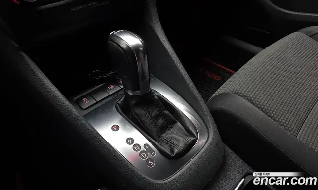 Volkswagen Golf 2012 1.6 автомат (гидро), миниатюра 9 Volkswagen Golf 2012 1.6 автомат (гидро), миниатюра 9