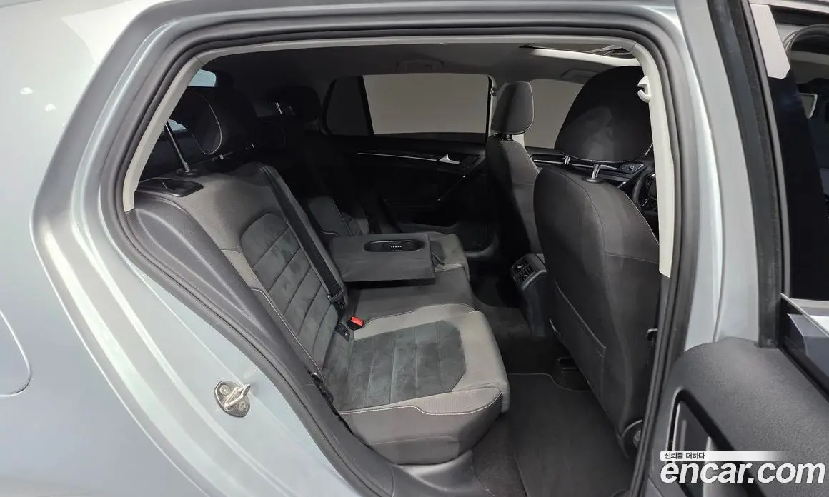 Volkswagen Golf 2015 2.0 автомат (гидро), фото 18 Volkswagen Golf 2015 2.0 автомат (гидро), фото 18