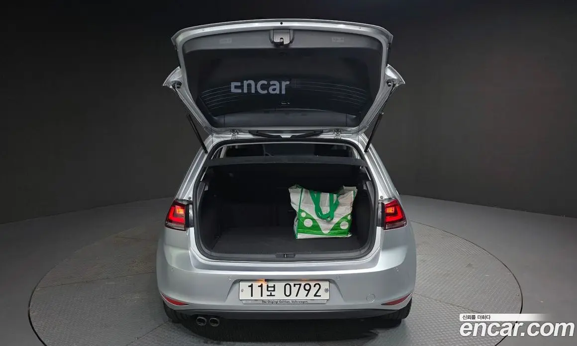 Volkswagen Golf 2015 2.0 автомат (гидро), фото 19 Volkswagen Golf 2015 2.0 автомат (гидро), фото 19