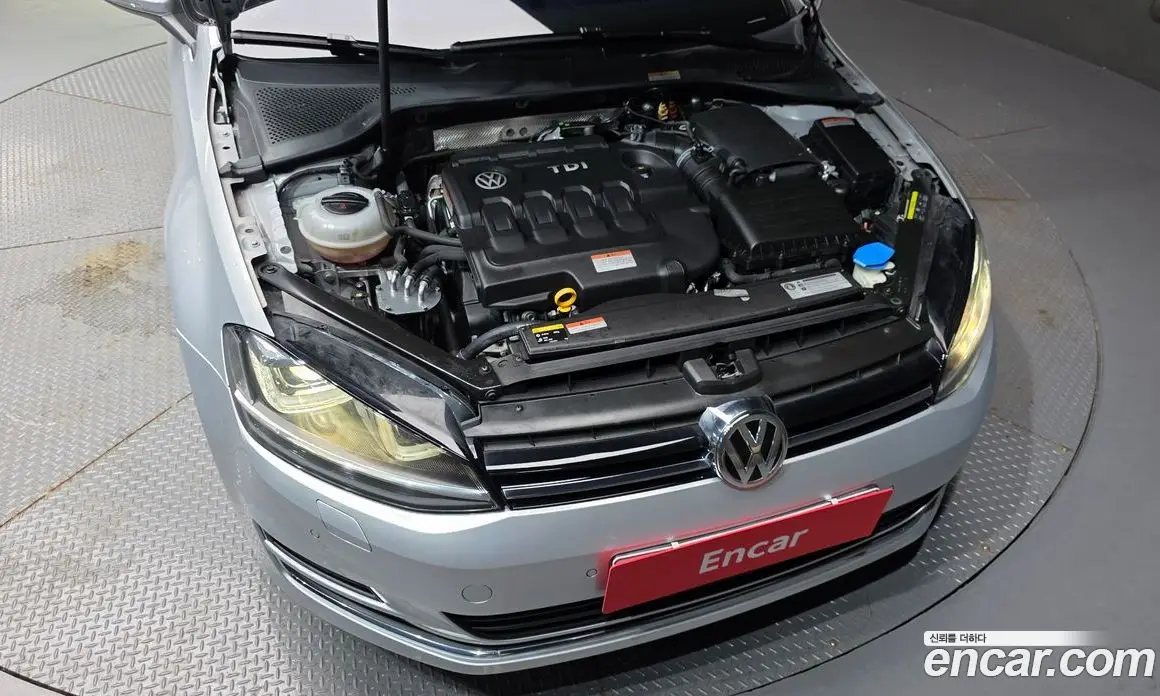 Volkswagen Golf 2015 2.0 автомат (гидро), фото 6 Volkswagen Golf 2015 2.0 автомат (гидро), фото 6