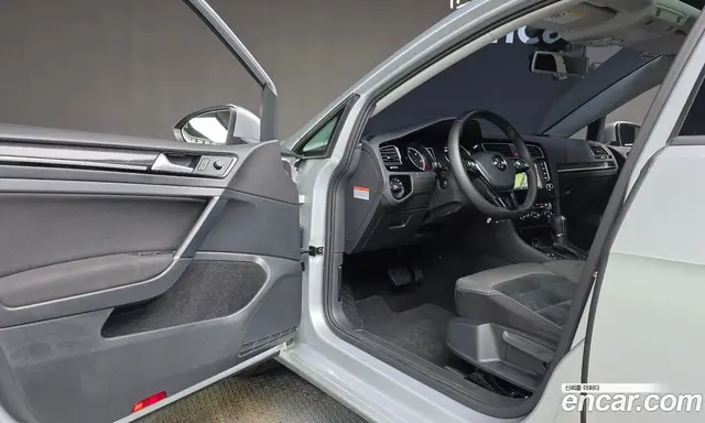 Volkswagen Golf 2015 2.0 автомат (гидро), миниатюра 10 Volkswagen Golf 2015 2.0 автомат (гидро), миниатюра 10