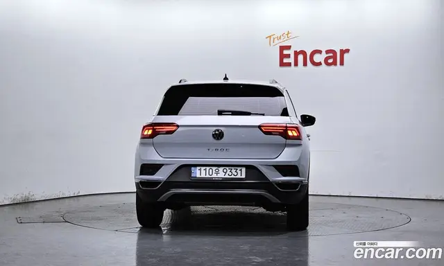 Volkswagen T-Roc 2021 2.0 автомат (гидро), миниатюра 4