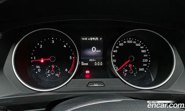 Volkswagen Tiguan 2018 2.0 автомат (гидро), миниатюра 11 Volkswagen Tiguan 2018 2.0 автомат (гидро), миниатюра 11