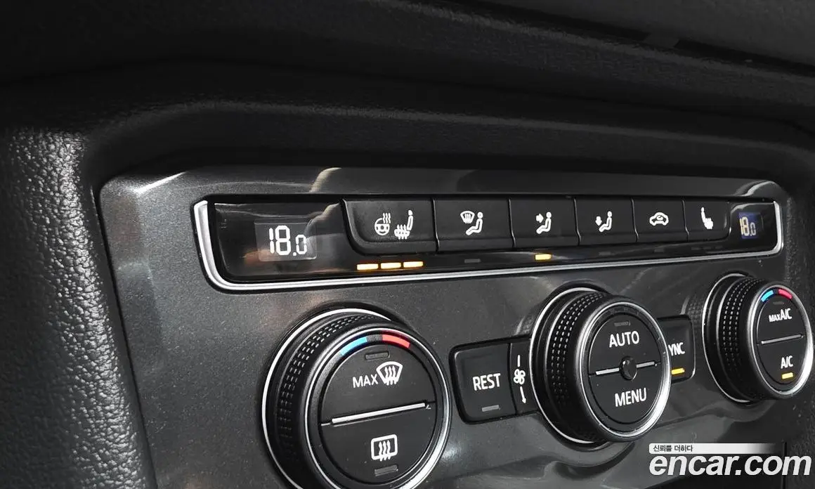Volkswagen Tiguan 2018 2.0 автомат (гидро), фото 34 Volkswagen Tiguan 2018 2.0 автомат (гидро), фото 34