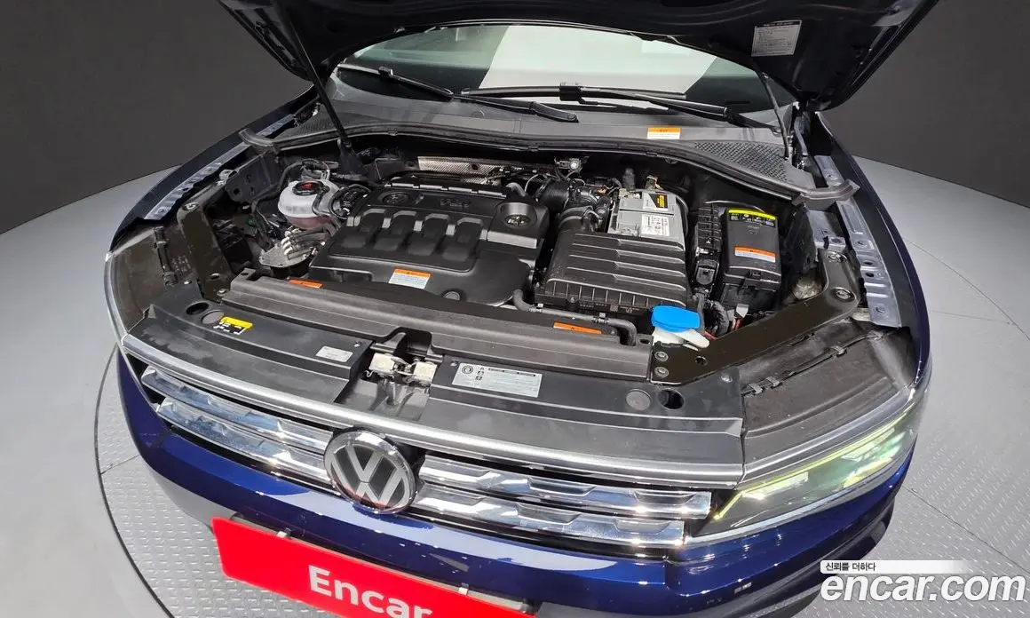 Volkswagen Tiguan 2018 2.0 автомат (гидро), фото 6 Volkswagen Tiguan 2018 2.0 автомат (гидро), фото 6