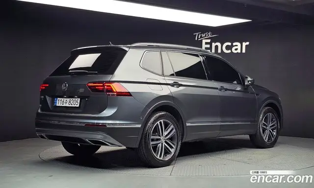 Volkswagen Tiguan 2020 2.0 автомат (гидро), миниатюра 2 Volkswagen Tiguan 2020 2.0 автомат (гидро), миниатюра 2