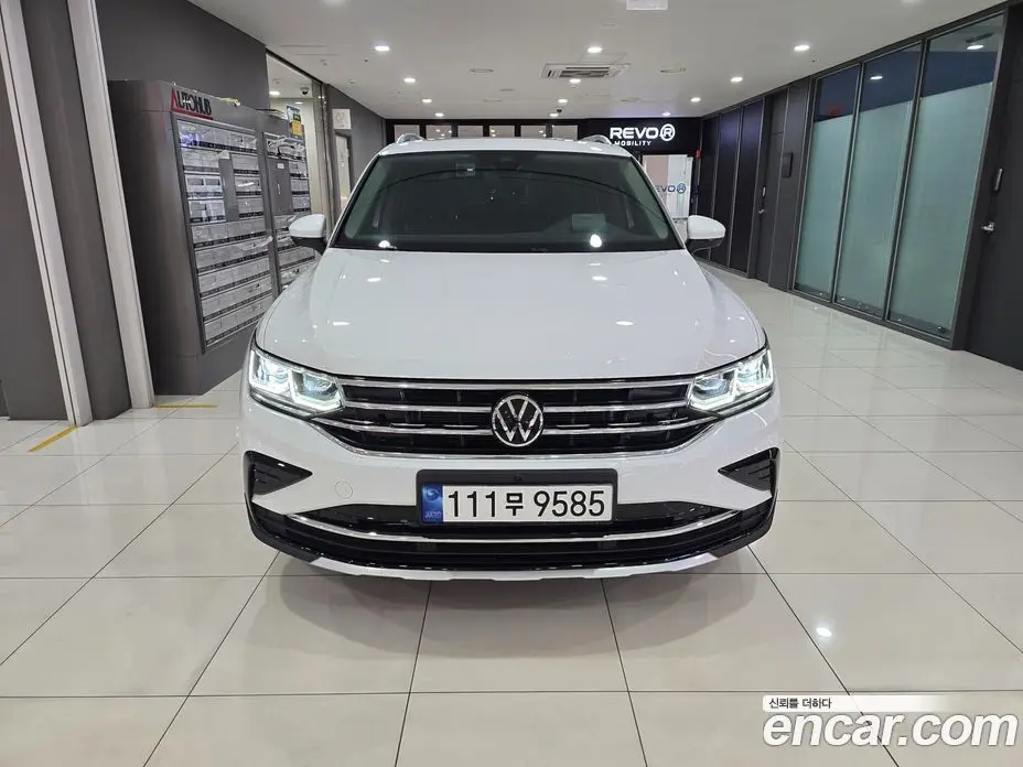 Volkswagen Tiguan 2022 2.0 автомат (гидро), фото 1 Volkswagen Tiguan 2022 2.0 автомат (гидро), фото 1