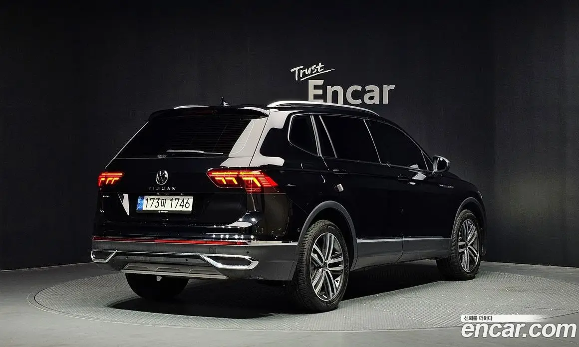 Volkswagen Tiguan 2024 2.0 автомат (гидро), фото 2 Volkswagen Tiguan 2024 2.0 автомат (гидро), фото 2