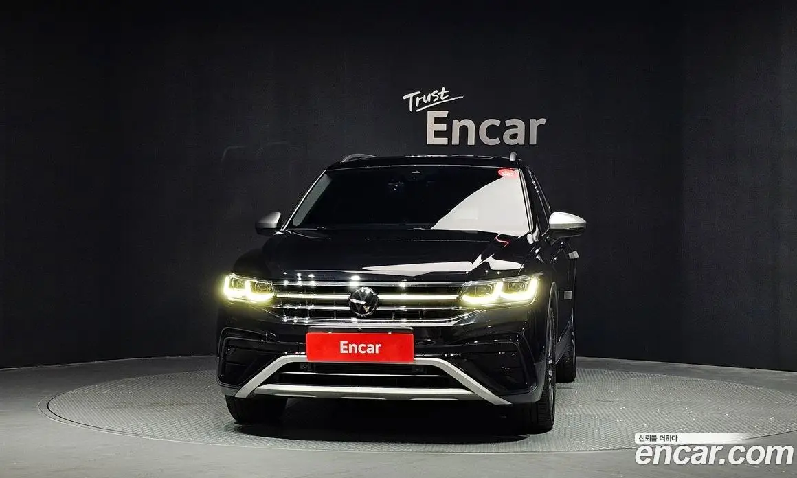 Volkswagen Tiguan 2024 2.0 автомат (гидро), фото 3 Volkswagen Tiguan 2024 2.0 автомат (гидро), фото 3
