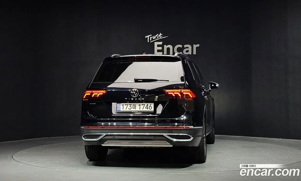 Volkswagen Tiguan 2024 2.0 автомат (гидро), фото 4 Volkswagen Tiguan 2024 2.0 автомат (гидро), фото 4
