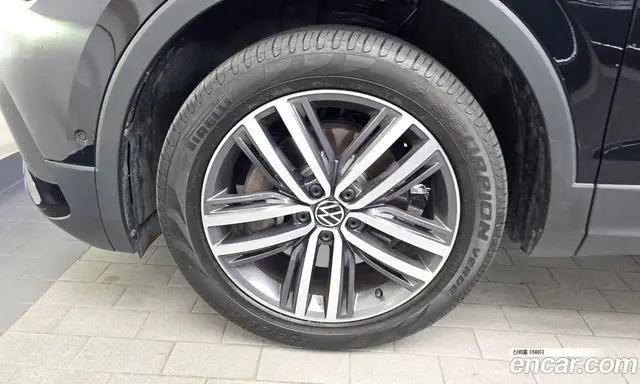 Volkswagen Tiguan 2024 2.0 автомат (гидро), миниатюра 5 Volkswagen Tiguan 2024 2.0 автомат (гидро), миниатюра 5