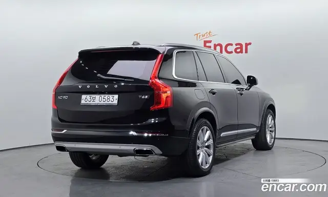 Volvo XC90 2016 2.0 автомат (гидро), миниатюра 2