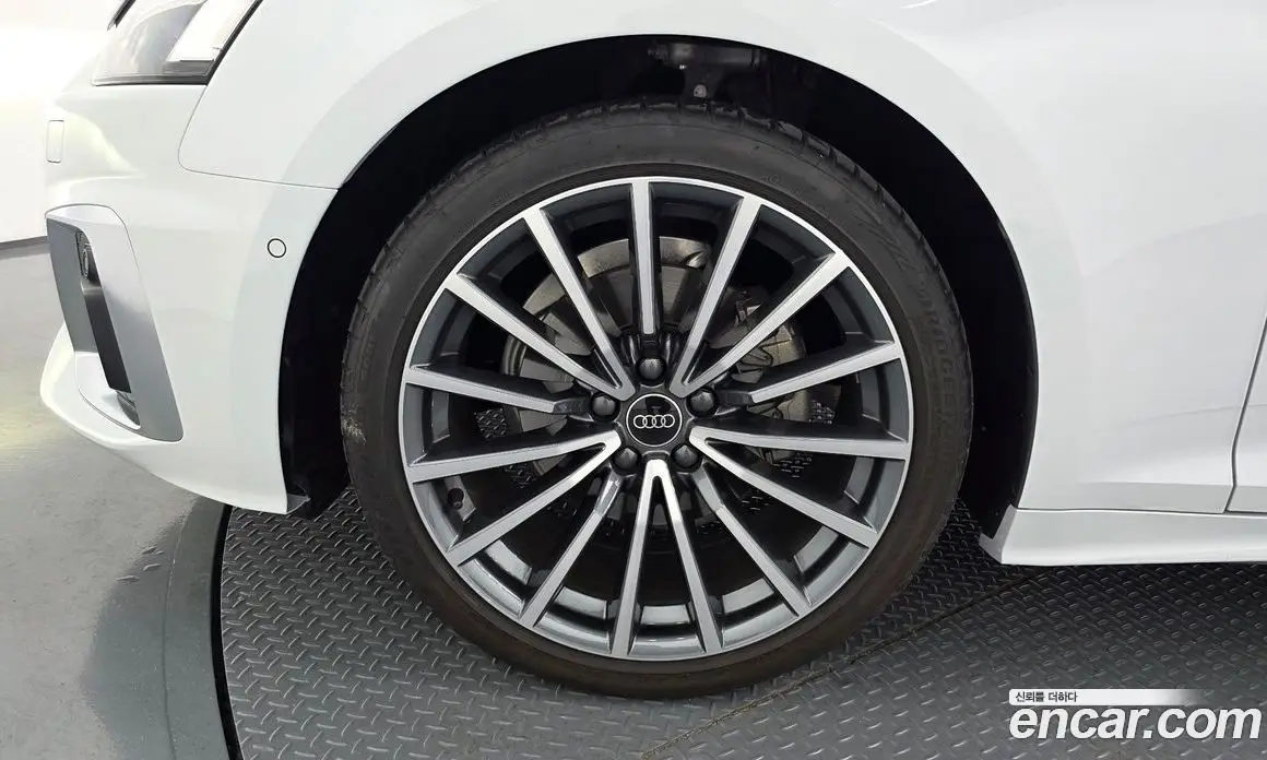 Audi A5 2023 2.0 автомат (гидро), фото 5 Audi A5 2023 2.0 автомат (гидро), фото 5