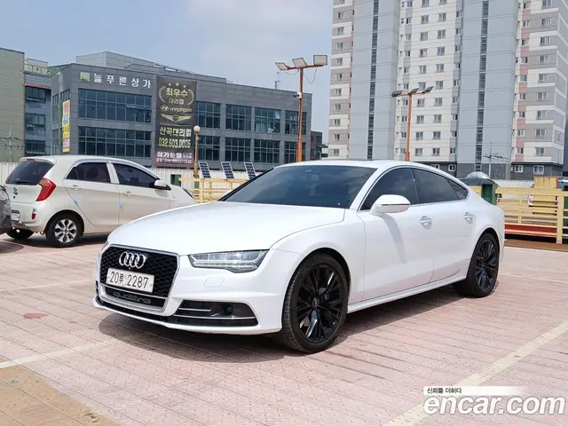 Audi A7 2015 3.0 автомат (гидро), миниатюра 1 Audi A7 2015 3.0 автомат (гидро), миниатюра 1