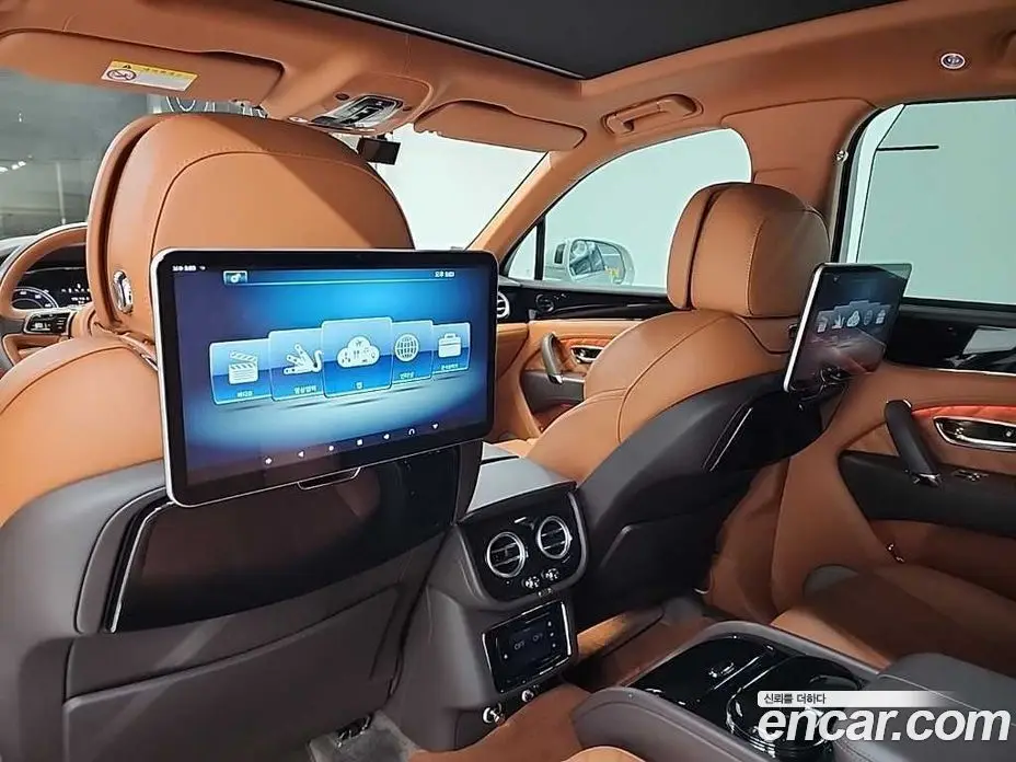 Bentley Bentayga 2017 6.0 автомат (гидро), фото 14