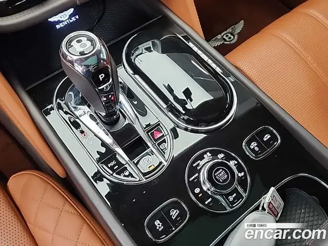 Bentley Bentayga 2017 6.0 автомат (гидро), миниатюра 8