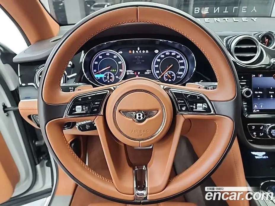 Bentley Bentayga 2017 6.0 автомат (гидро), фото 9